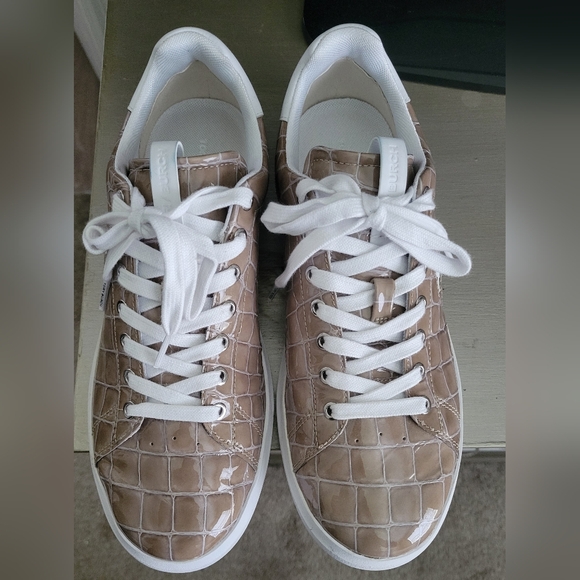 Tory Burch Double T Howell Croc Embossed Leather Tennis Shoe Women's Size 9 - Picture 2 of 6